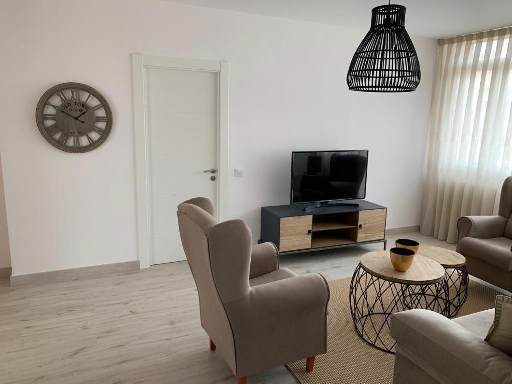 Apartamento Los Arcos 利亚内斯 外观 照片
