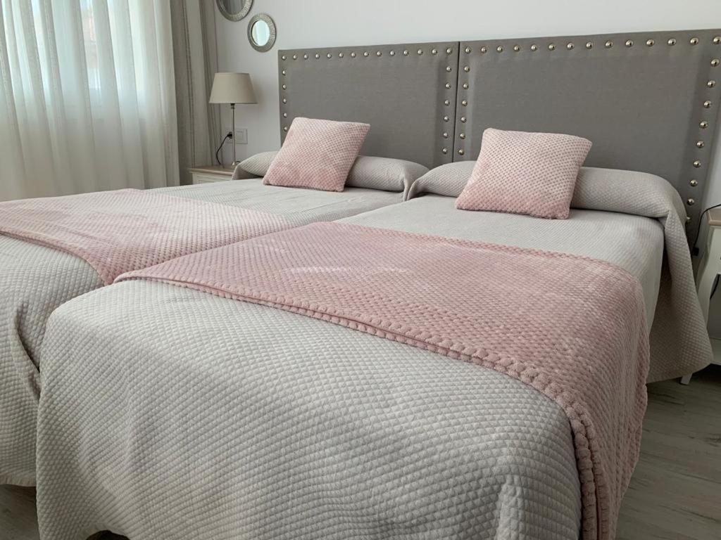 Apartamento Los Arcos 利亚内斯 外观 照片